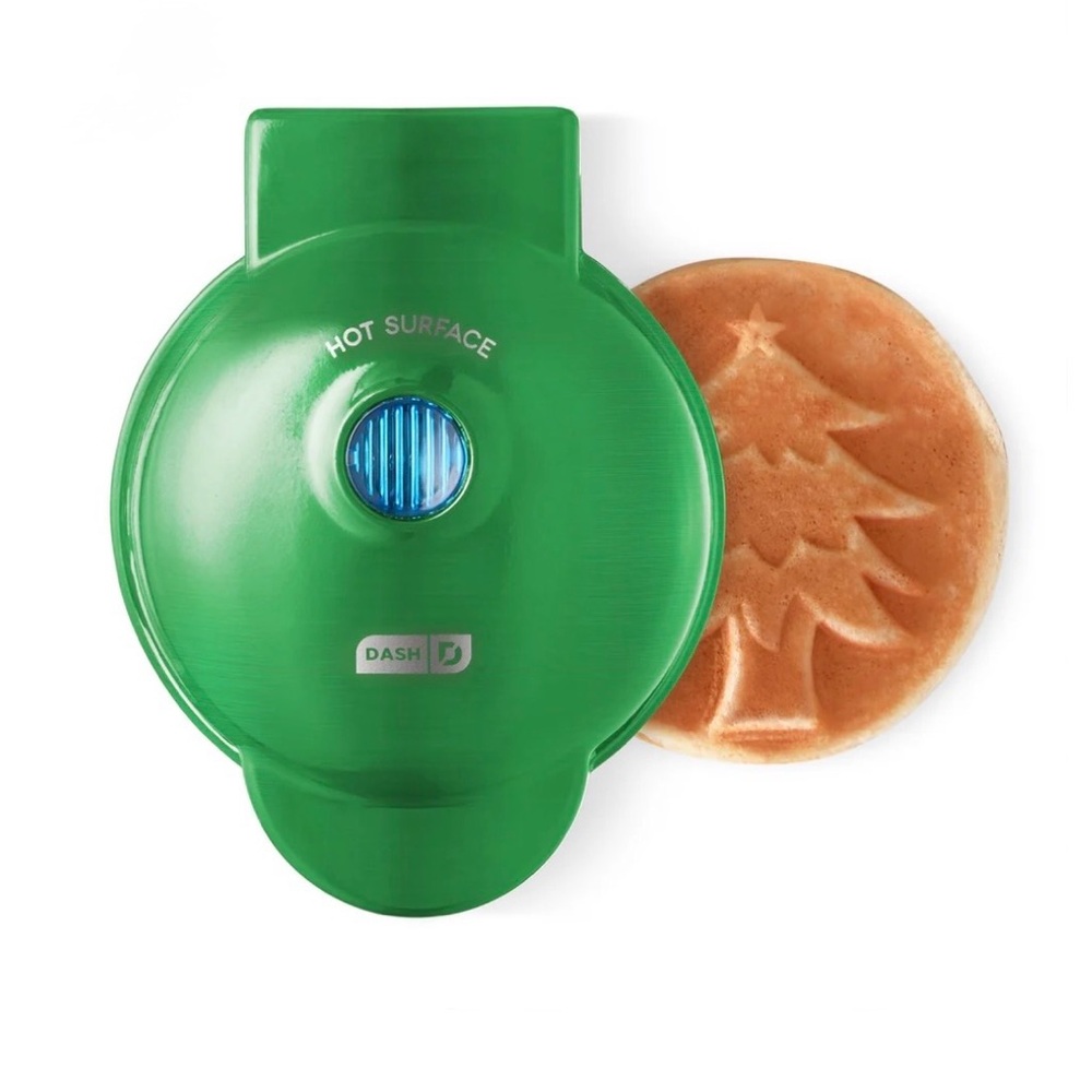 Dash mini waffle maker - Christmas tree (BRAND NEW)